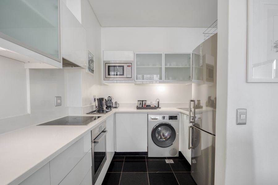 To Let 1 Bedroom Property for Rent in Sandown Gauteng