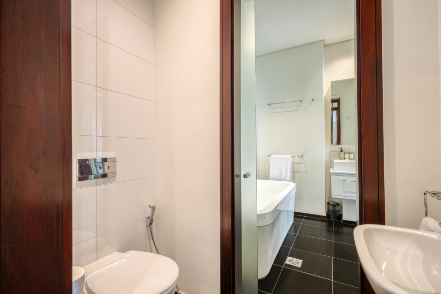 To Let 1 Bedroom Property for Rent in Sandown Gauteng
