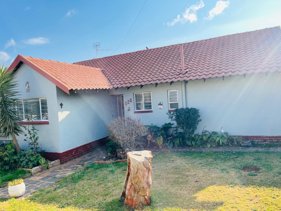 3 Bedroom Property for Sale in Mindalore Gauteng