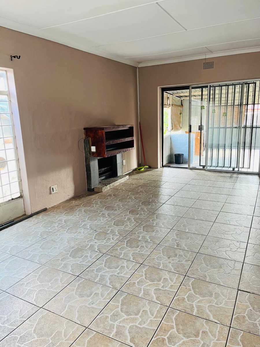 3 Bedroom Property for Sale in Mindalore Gauteng