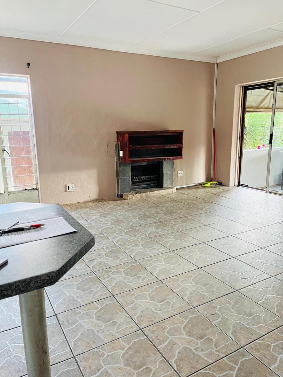 3 Bedroom Property for Sale in Mindalore Gauteng