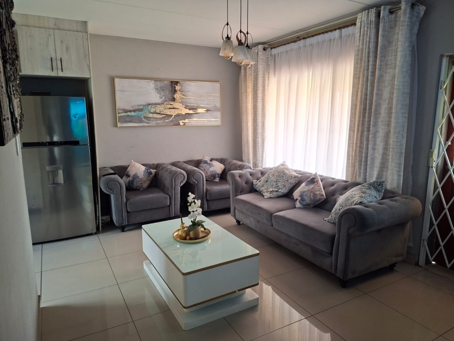 3 Bedroom Property for Sale in Mondeor Gauteng