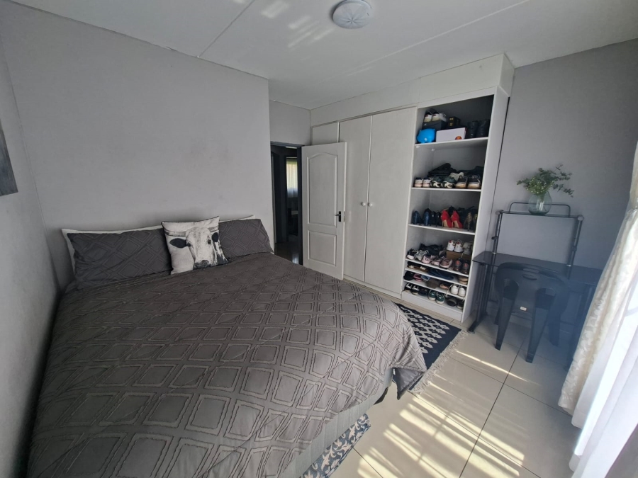3 Bedroom Property for Sale in Mondeor Gauteng