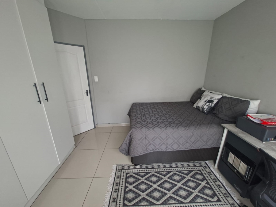 3 Bedroom Property for Sale in Mondeor Gauteng