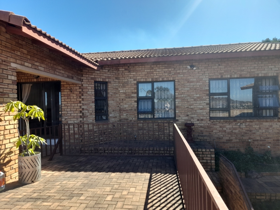 3 Bedroom Property for Sale in Ridgeway Gauteng