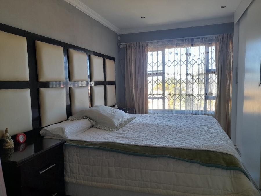 3 Bedroom Property for Sale in Ridgeway Gauteng