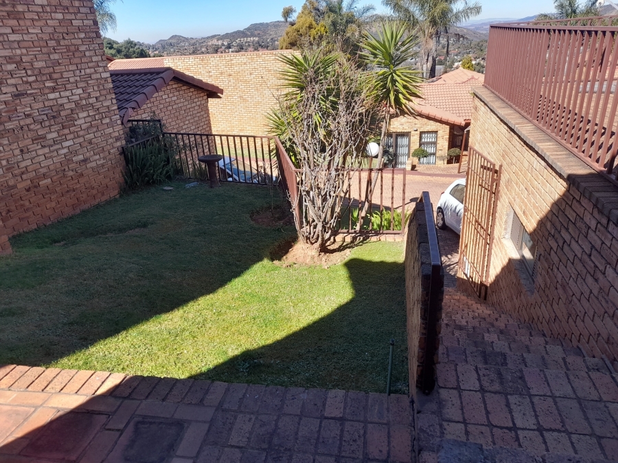 3 Bedroom Property for Sale in Ridgeway Gauteng