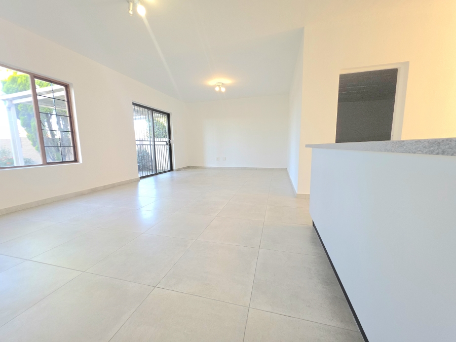 3 Bedroom Property for Sale in Noordwyk Gauteng