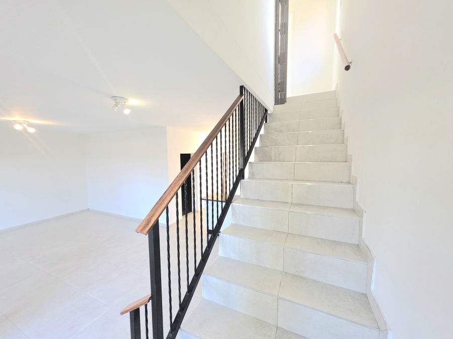 3 Bedroom Property for Sale in Noordwyk Gauteng