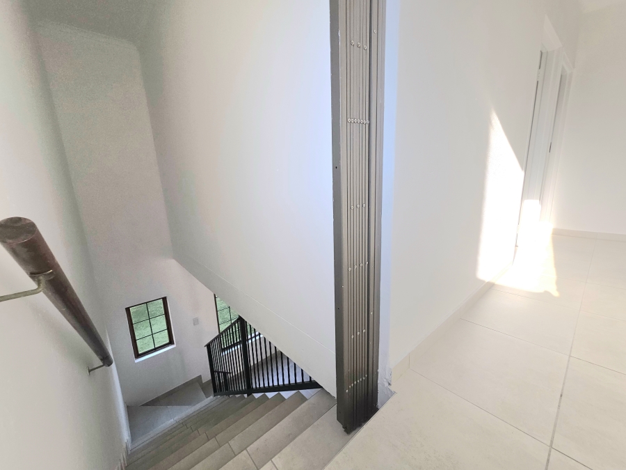 3 Bedroom Property for Sale in Noordwyk Gauteng