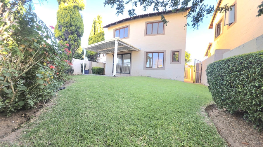 3 Bedroom Property for Sale in Noordwyk Gauteng