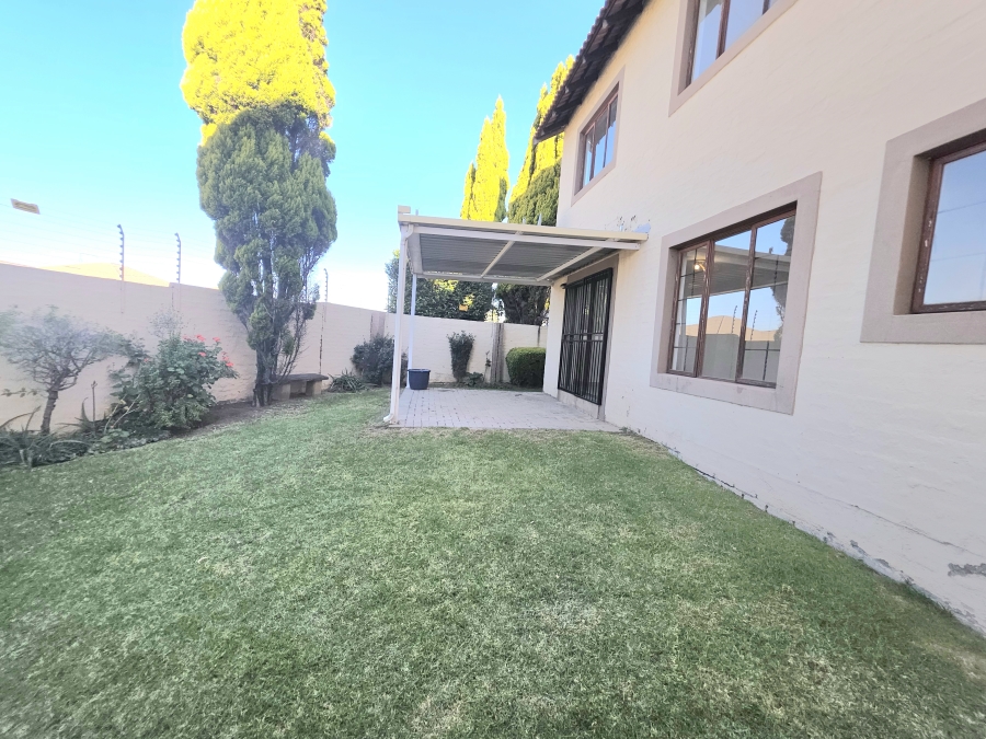3 Bedroom Property for Sale in Noordwyk Gauteng