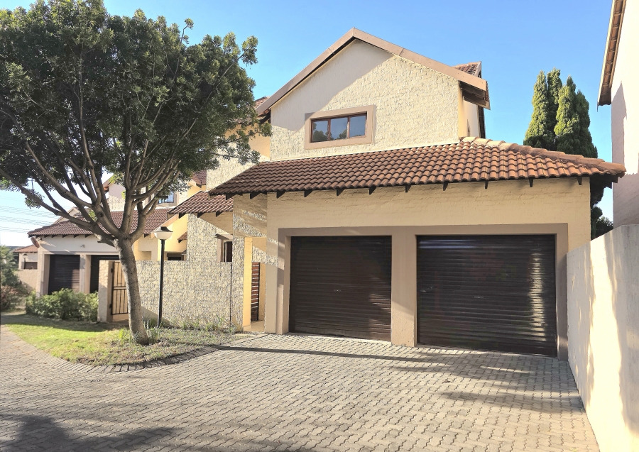 3 Bedroom Property for Sale in Noordwyk Gauteng