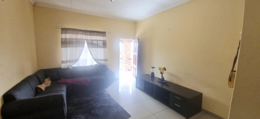2 Bedroom Property for Sale in Erand Gardens Gauteng