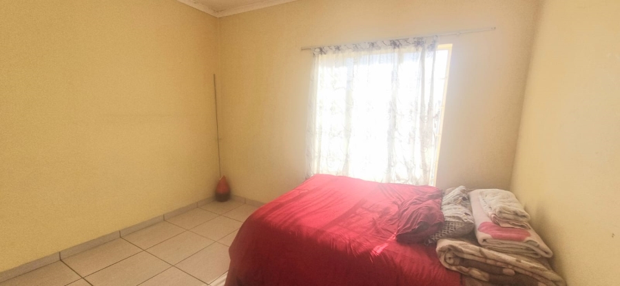 2 Bedroom Property for Sale in Erand Gardens Gauteng