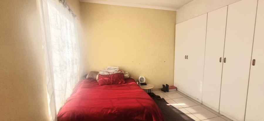 2 Bedroom Property for Sale in Erand Gardens Gauteng