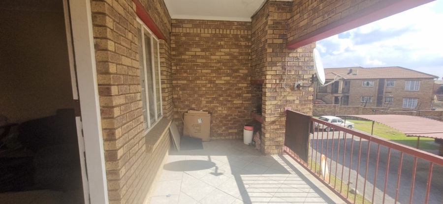 2 Bedroom Property for Sale in Erand Gardens Gauteng