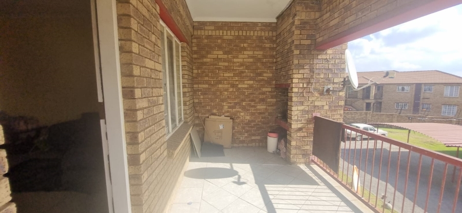 2 Bedroom Property for Sale in Erand Gardens Gauteng