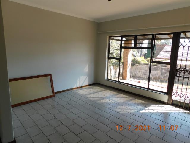 To Let 3 Bedroom Property for Rent in Garsfontein Gauteng