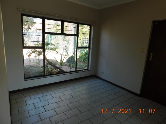 To Let 3 Bedroom Property for Rent in Garsfontein Gauteng