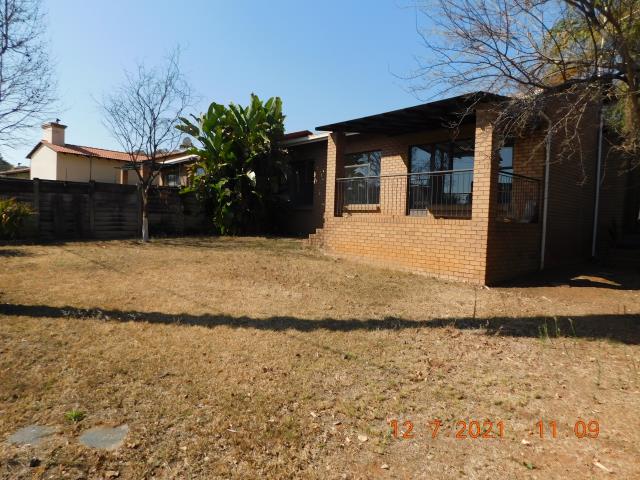 To Let 3 Bedroom Property for Rent in Garsfontein Gauteng