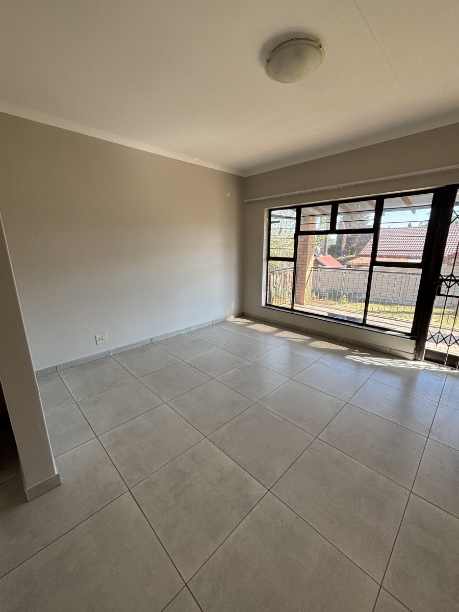 To Let 3 Bedroom Property for Rent in Garsfontein Gauteng