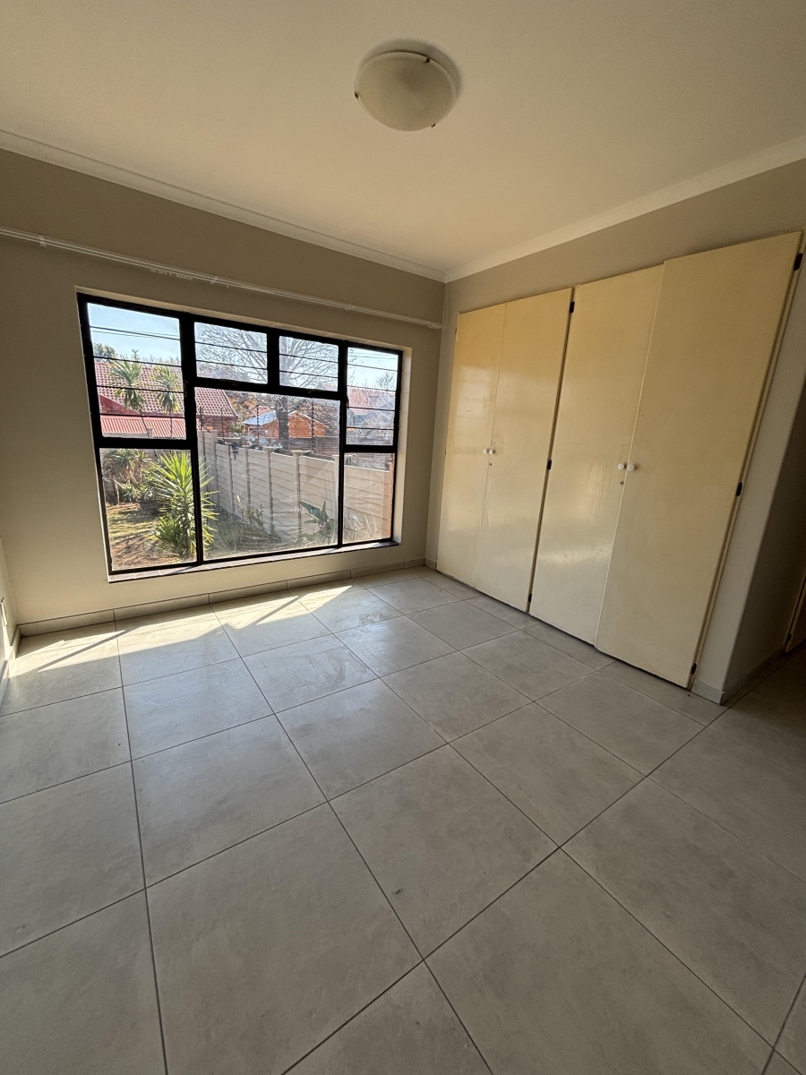 To Let 3 Bedroom Property for Rent in Garsfontein Gauteng