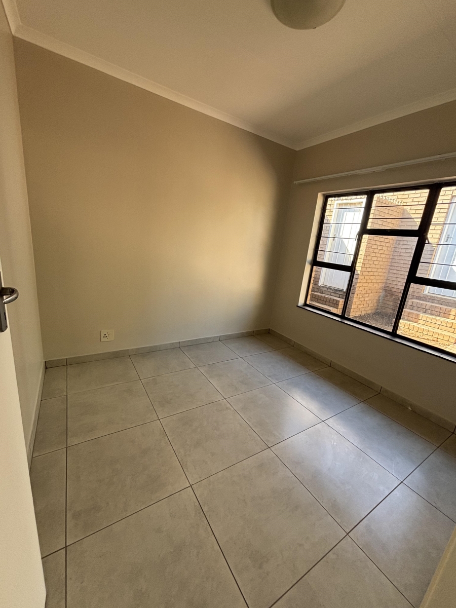To Let 3 Bedroom Property for Rent in Garsfontein Gauteng