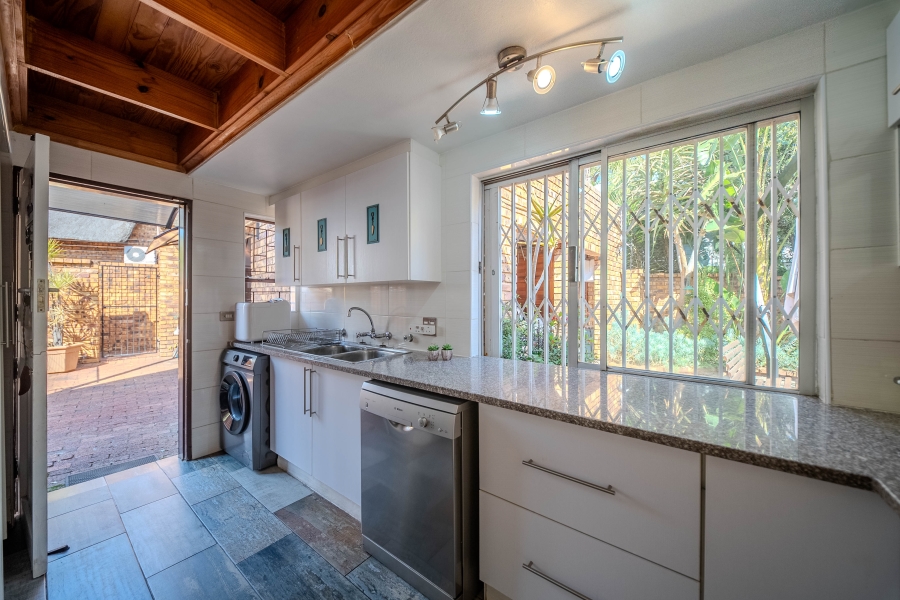 3 Bedroom Property for Sale in Faerie Glen Gauteng