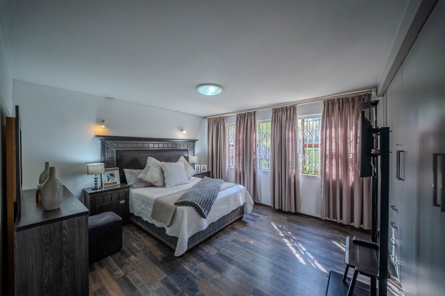 3 Bedroom Property for Sale in Faerie Glen Gauteng