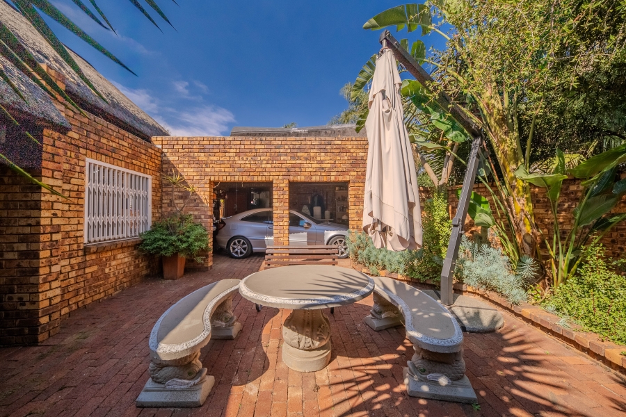 3 Bedroom Property for Sale in Faerie Glen Gauteng