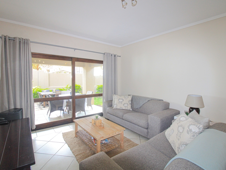 To Let 2 Bedroom Property for Rent in Douglasdale Gauteng