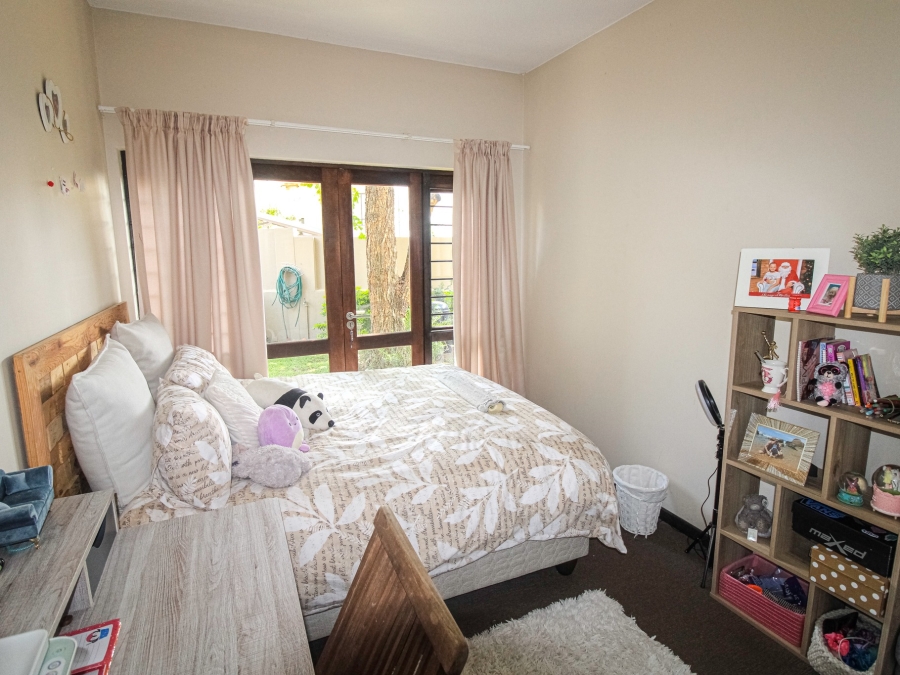 To Let 2 Bedroom Property for Rent in Douglasdale Gauteng