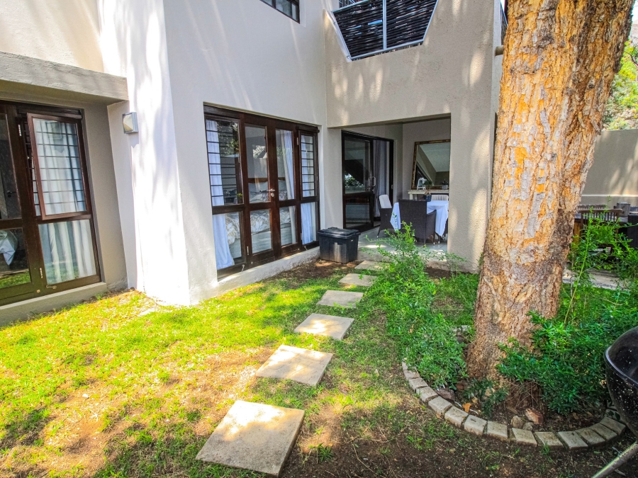 To Let 2 Bedroom Property for Rent in Douglasdale Gauteng