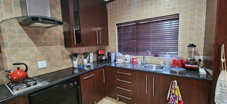 3 Bedroom Property for Sale in Three Rivers Proper Gauteng
