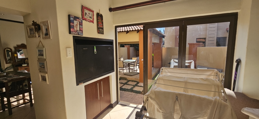 3 Bedroom Property for Sale in Three Rivers Proper Gauteng
