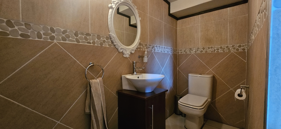 3 Bedroom Property for Sale in Three Rivers Proper Gauteng