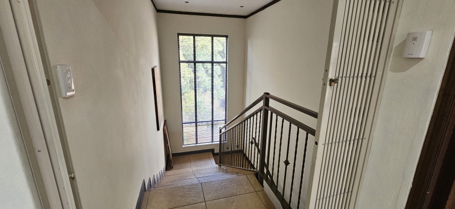 3 Bedroom Property for Sale in Three Rivers Proper Gauteng