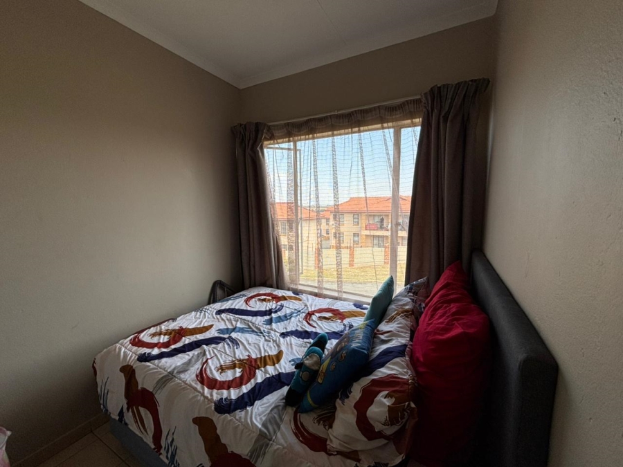 To Let 2 Bedroom Property for Rent in Groblerpark Gauteng