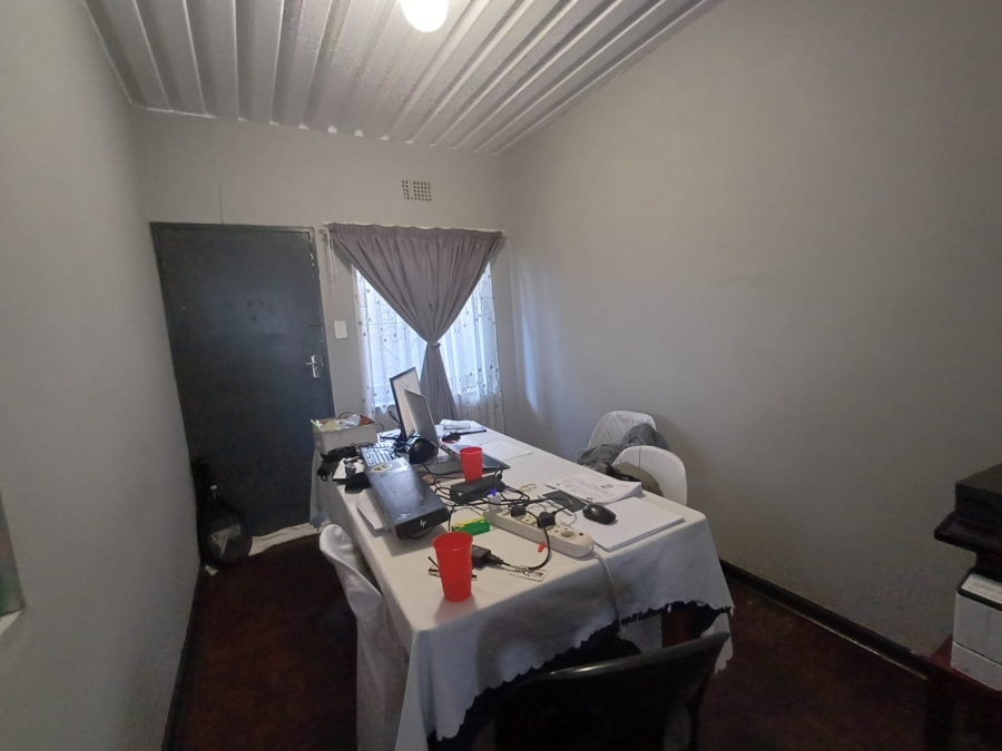 To Let 2 Bedroom Property for Rent in Florida Gauteng