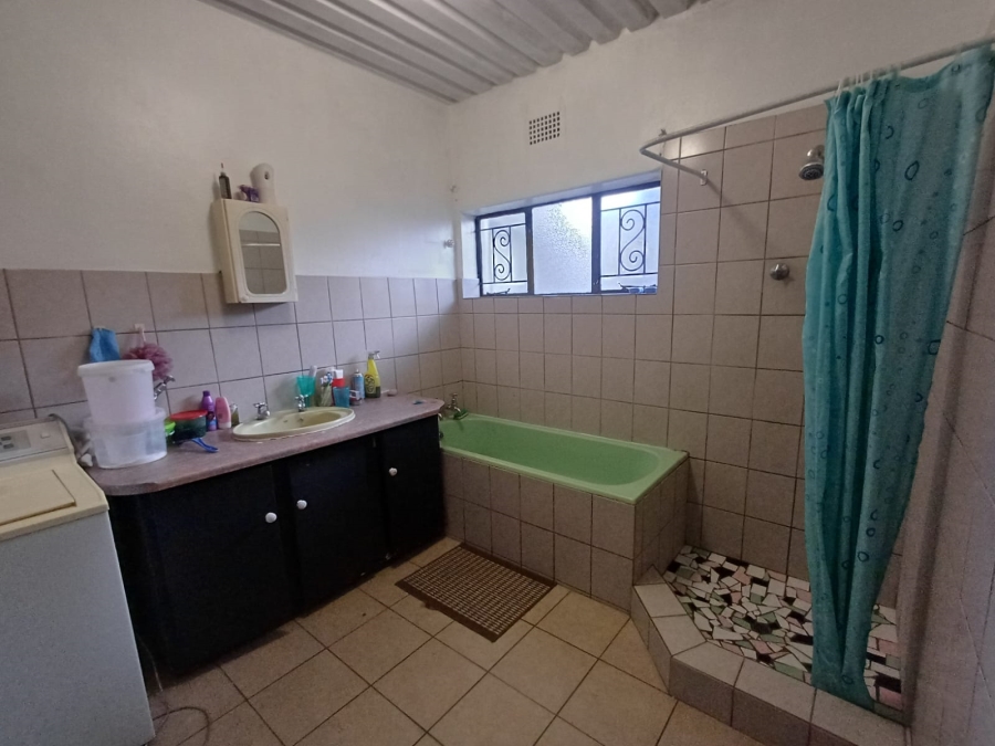 To Let 2 Bedroom Property for Rent in Florida Gauteng