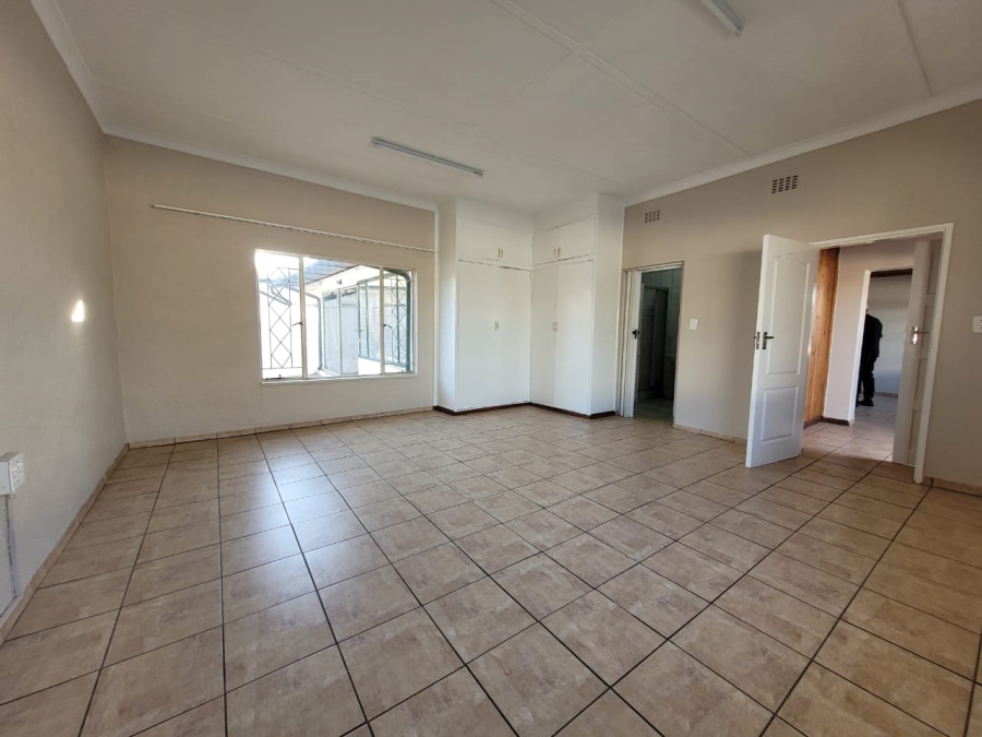 To Let 1 Bedroom Property for Rent in Florida North Gauteng