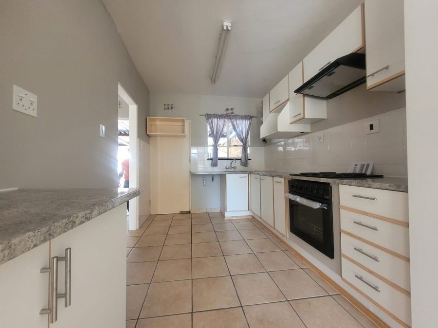To Let 3 Bedroom Property for Rent in Krugersdorp North Gauteng