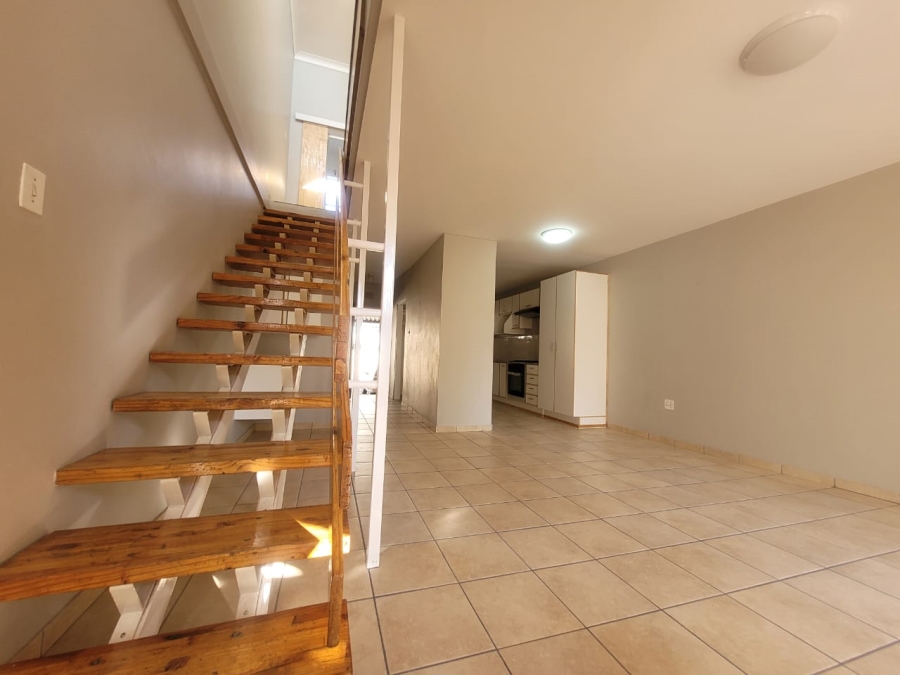 To Let 3 Bedroom Property for Rent in Krugersdorp North Gauteng