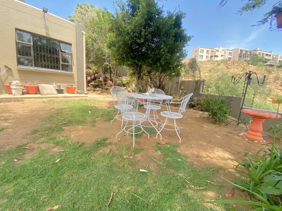 3 Bedroom Property for Sale in Helderkruin Gauteng