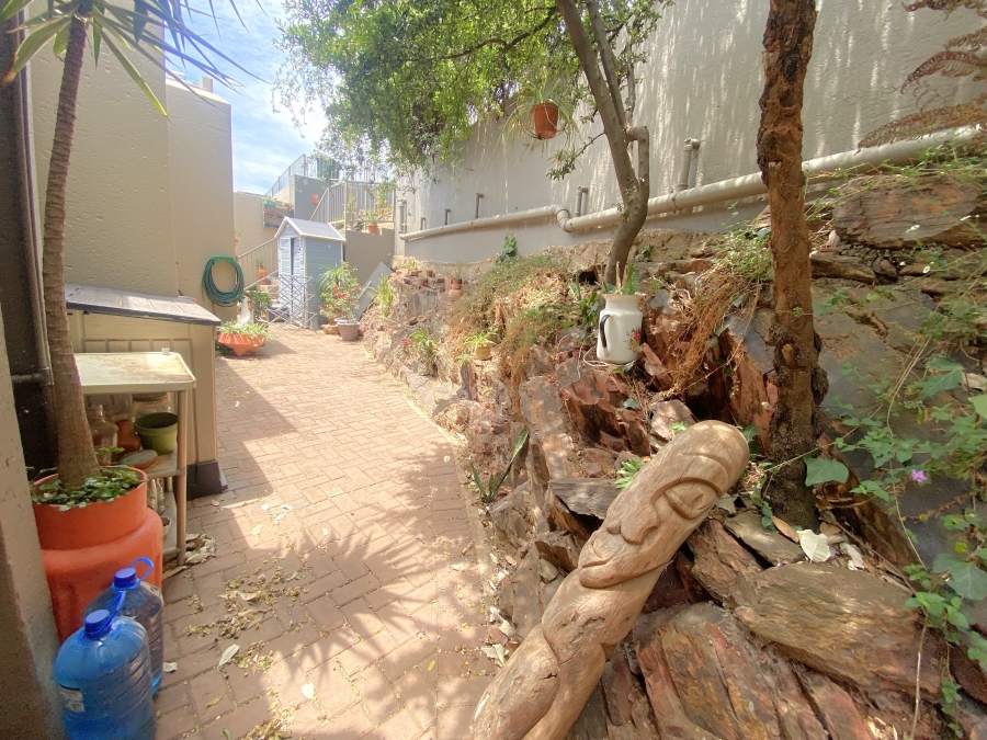 3 Bedroom Property for Sale in Helderkruin Gauteng