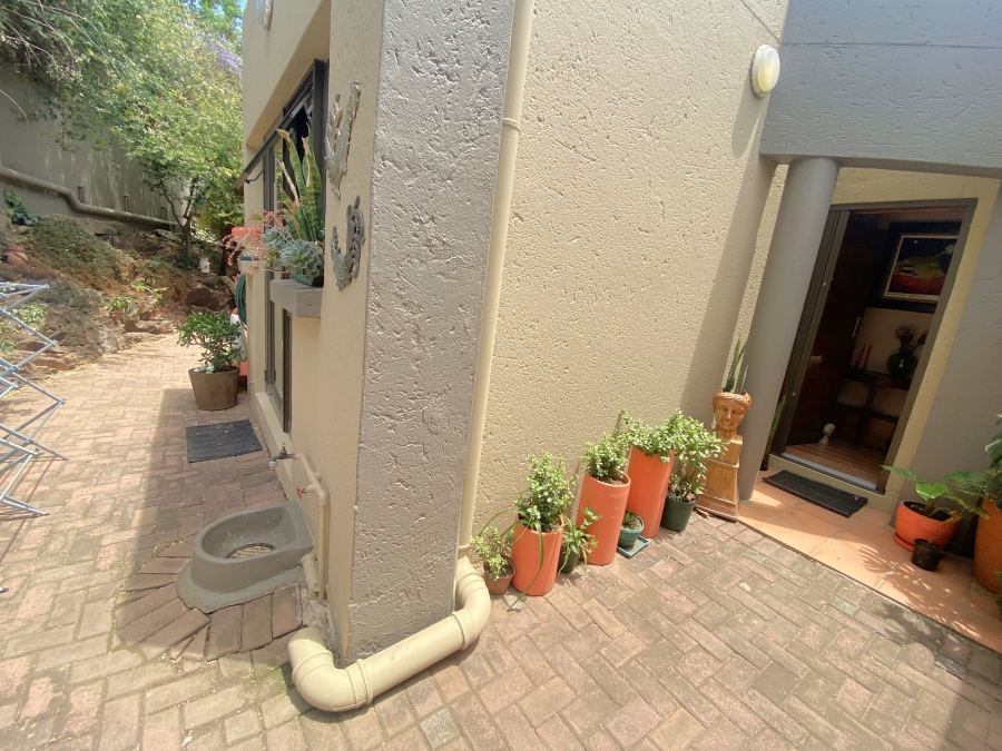 3 Bedroom Property for Sale in Helderkruin Gauteng