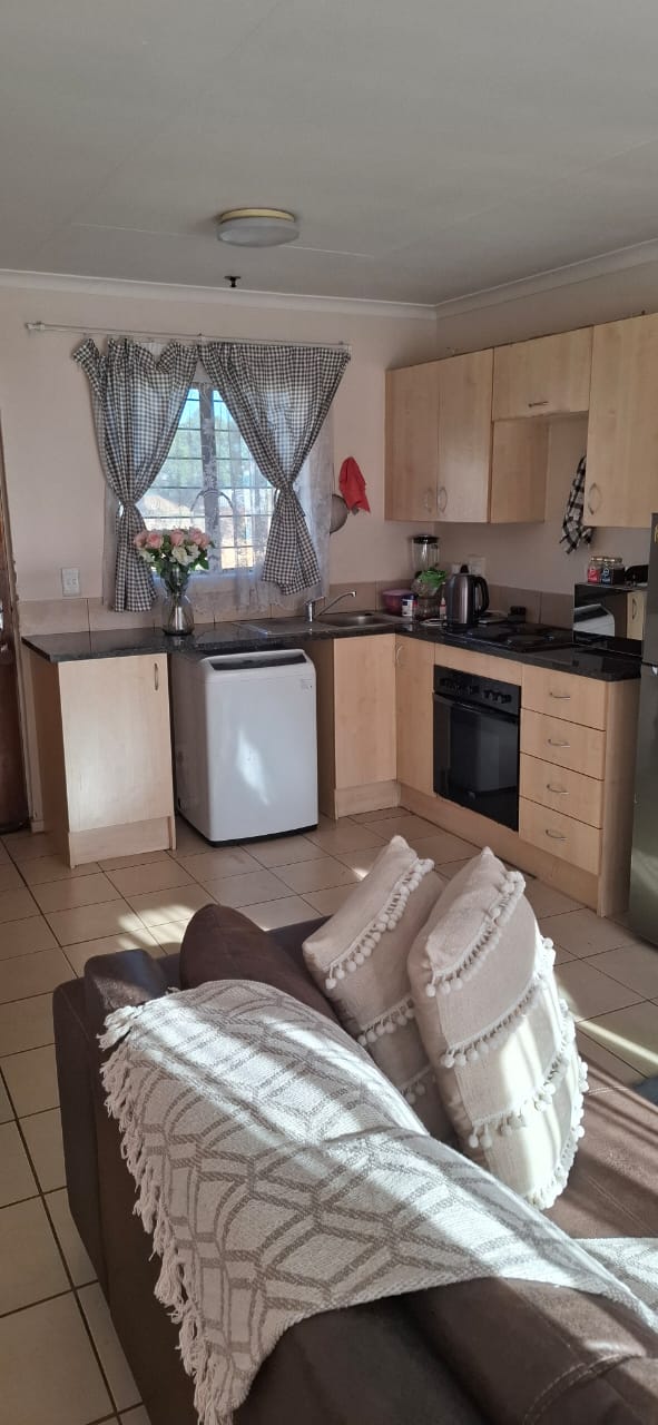 To Let 1 Bedroom Property for Rent in Esther Park Gauteng