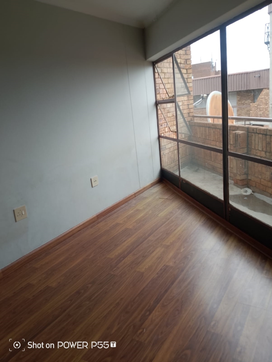 2 Bedroom Property for Sale in Pretoria North Gauteng