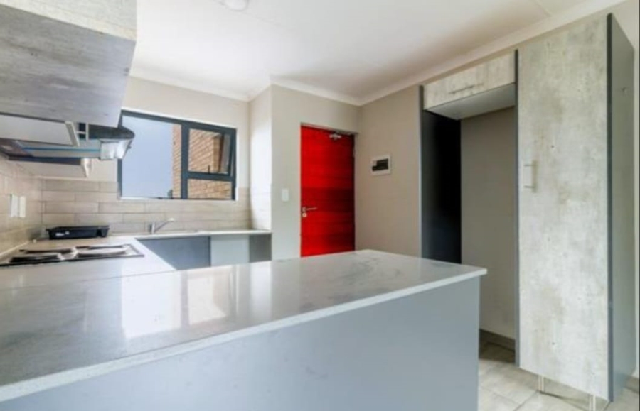 To Let 2 Bedroom Property for Rent in Kensington B Gauteng